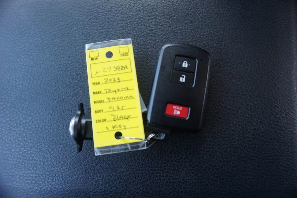 Used 2023 Toyota Tacoma SR5 AWD/4WD image 29