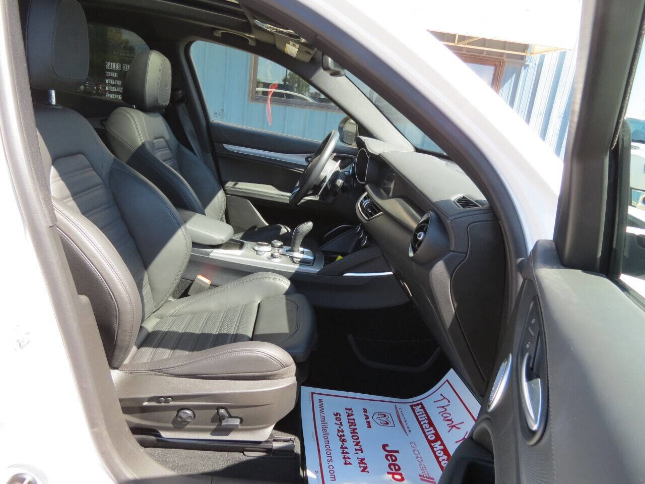 Used 2021 Alfa Romeo Stelvio Ti Sport image 29