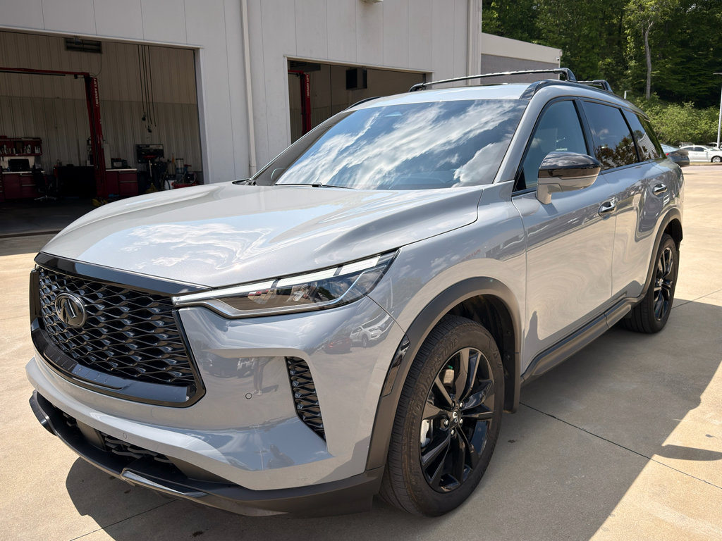 Used 2025 INFINITI QX60 Luxe w/ Black Edition FWD image 7