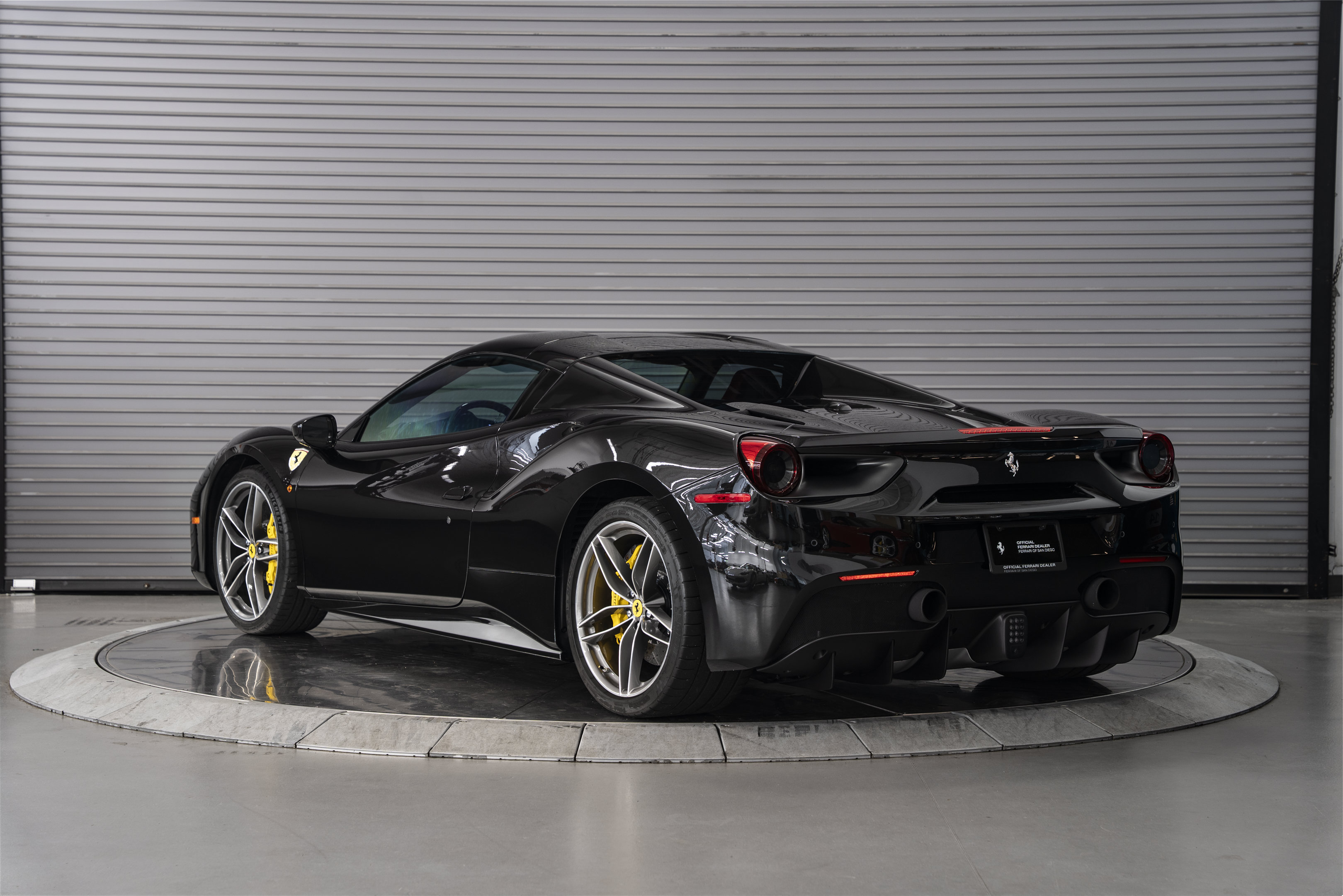 Used 2016 Ferrari 488 Spider RWD image 11