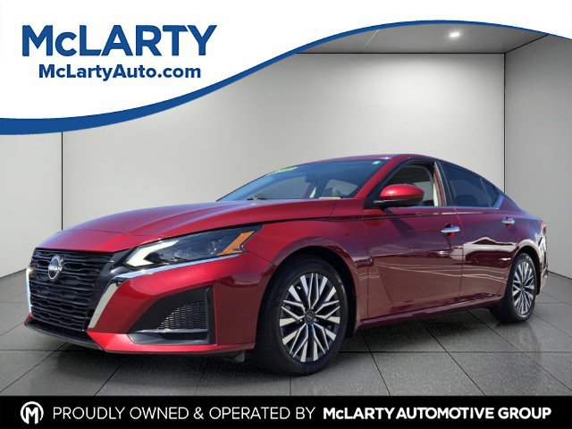 Used 2024 Nissan Altima 2.5 SV w/ SV Premium Package