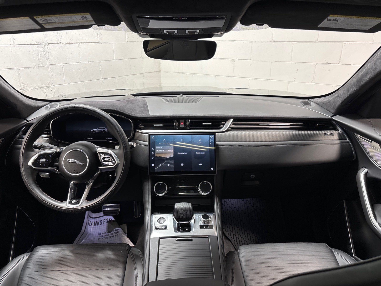 New 2026 Jaguar F-PACE SVR 575 Edition AWD/4WD image 36