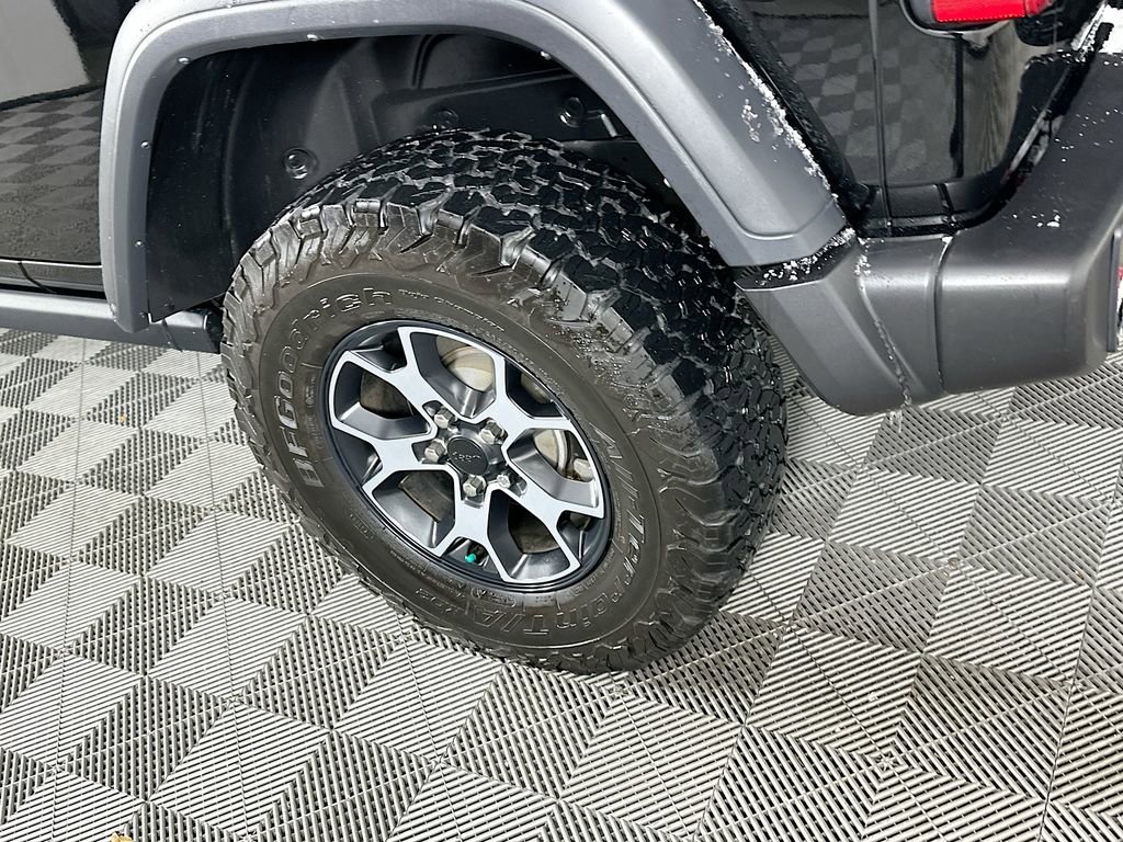 Used 2023 Jeep Wrangler Unlimited Rubicon w/ LED Lighting Group image 39