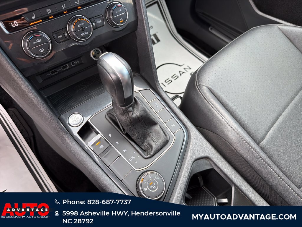 Used 2020 Volkswagen Tiguan SE R-Line AWD/4WD image 19