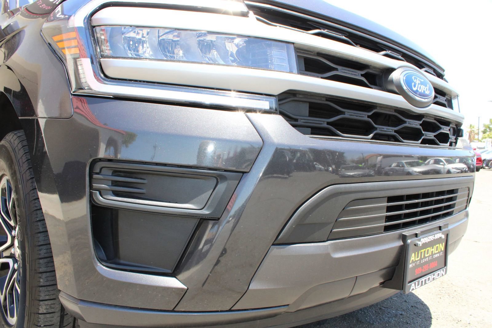 Used 2024 Ford Expedition Max XLT RWD image 5
