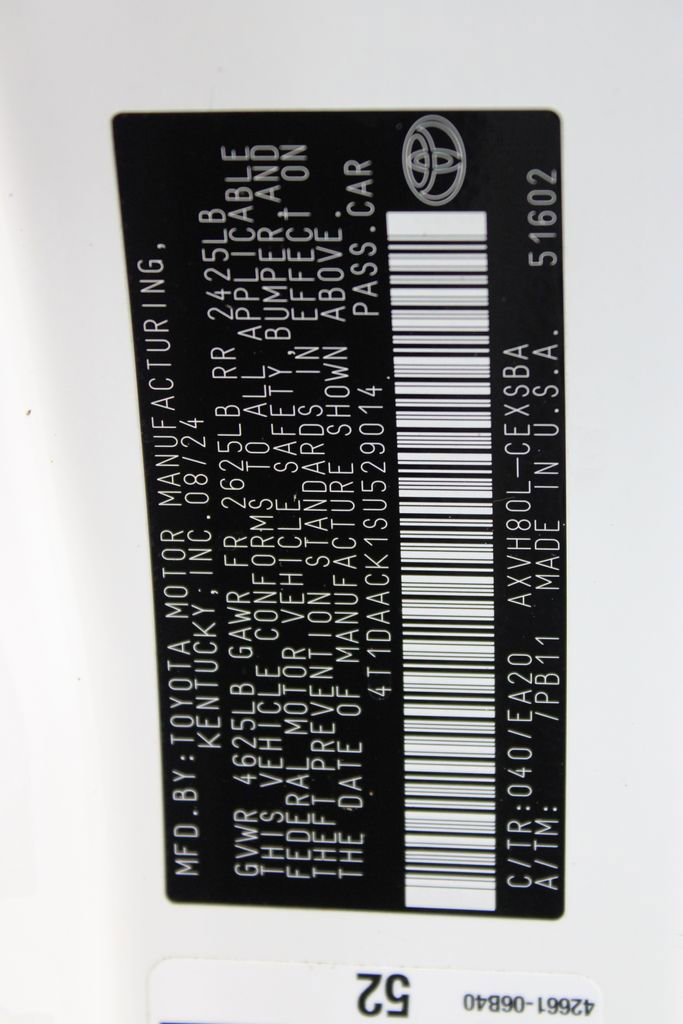 Used 2025 Toyota Camry SE FWD image 29