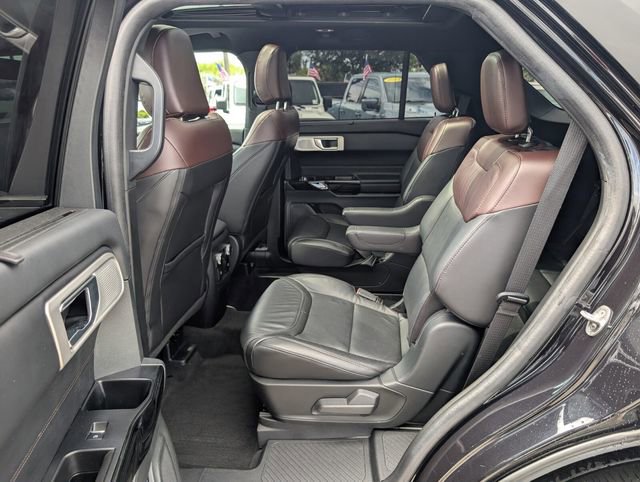 Used 2023 Ford Explorer Platinum w/ Technology Package image 13