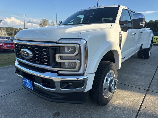 New 2026 Ford F450 King Ranch w/ Chrome Package image 3