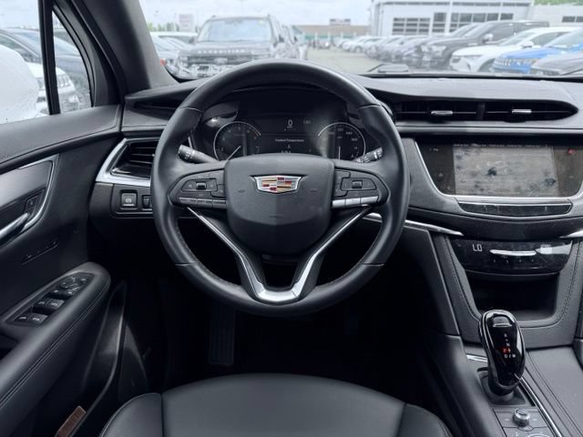 Used 2024 Cadillac XT6 Luxury w/ LPO, Floor Liner Package AWD/4WD image 38