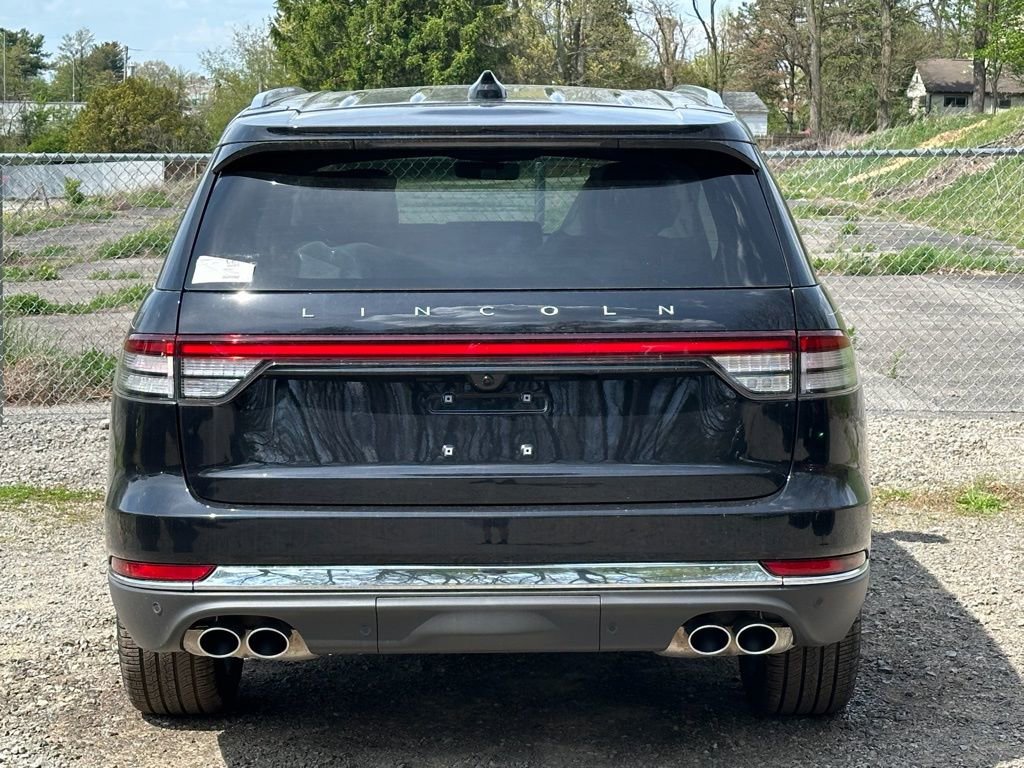 New 2026 Lincoln Aviator Reserve w/ Illumination Package AWD/4WD image 4