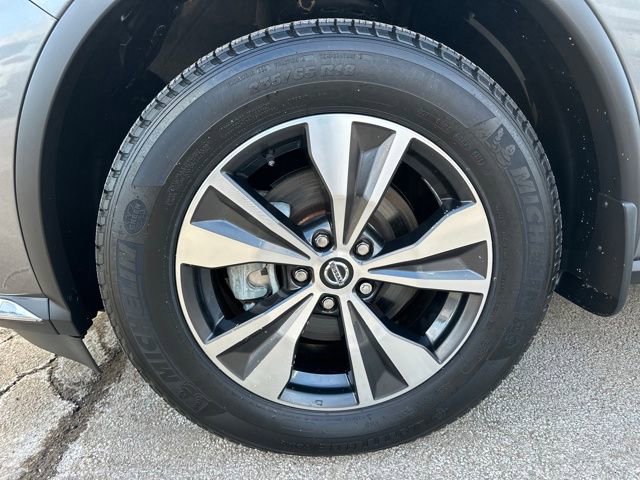 Used 2022 Nissan Murano S image 11