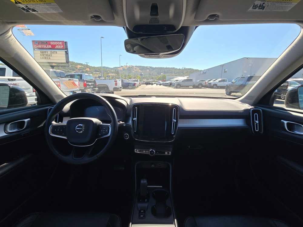 Used 2019 Volvo XC40 T5 Momentum AWD/4WD image 15