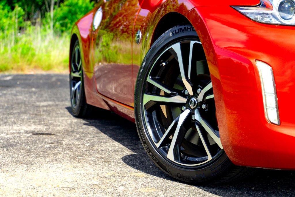 Used 2020 Nissan 370Z Touring Sport RWD image 3