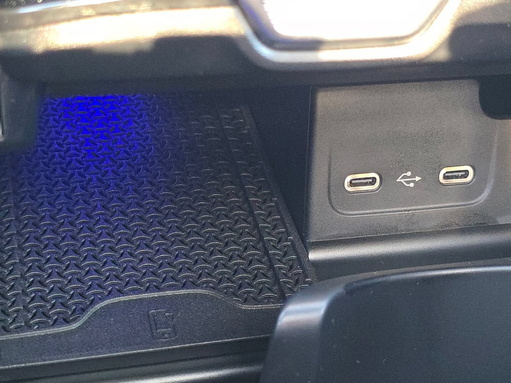 New 2026 Mercedes-Benz C 300 4MATIC Sedan image 32