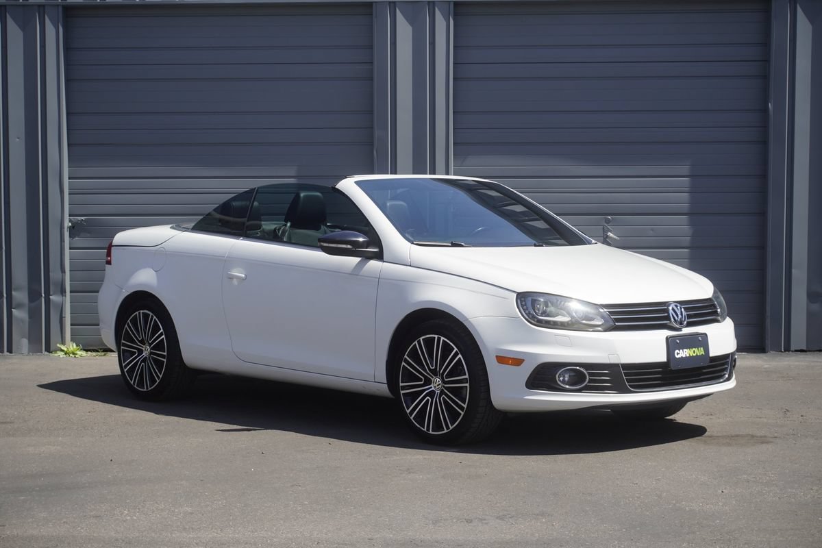 Used 2013 Volkswagen Eos FWD image 9