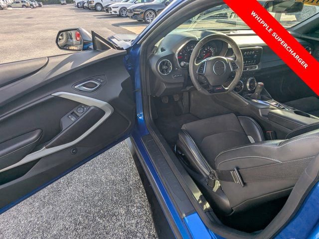 Used 2018 Chevrolet Camaro SS image 17