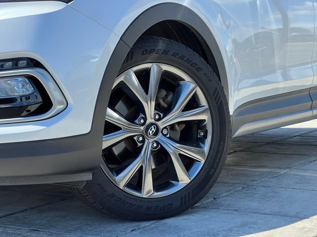 Used 2018 Hyundai Santa Fe Sport w/ Cargo Package AWD/4WD image 2