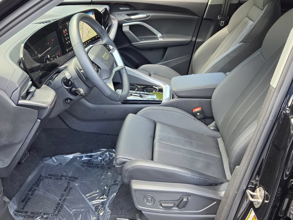 Certified 2025 Audi Q5 Premium Plus AWD/4WD image 11