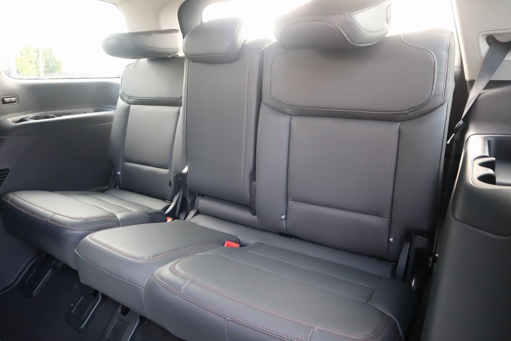 New 2025 Ford Expedition Active image 14