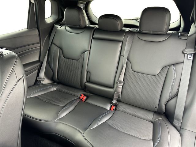 New 2026 Jeep Compass Latitude image 13