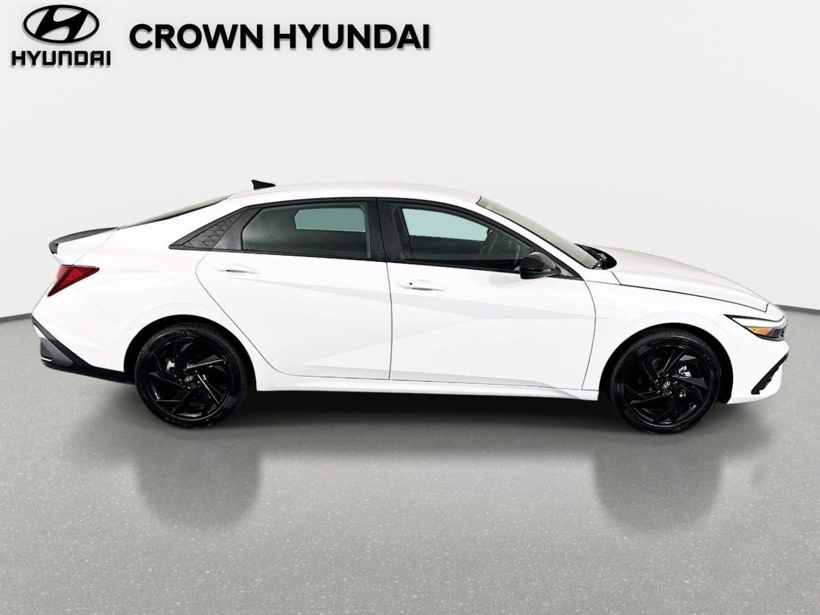 New 2026 Hyundai Elantra Sport FWD image 4