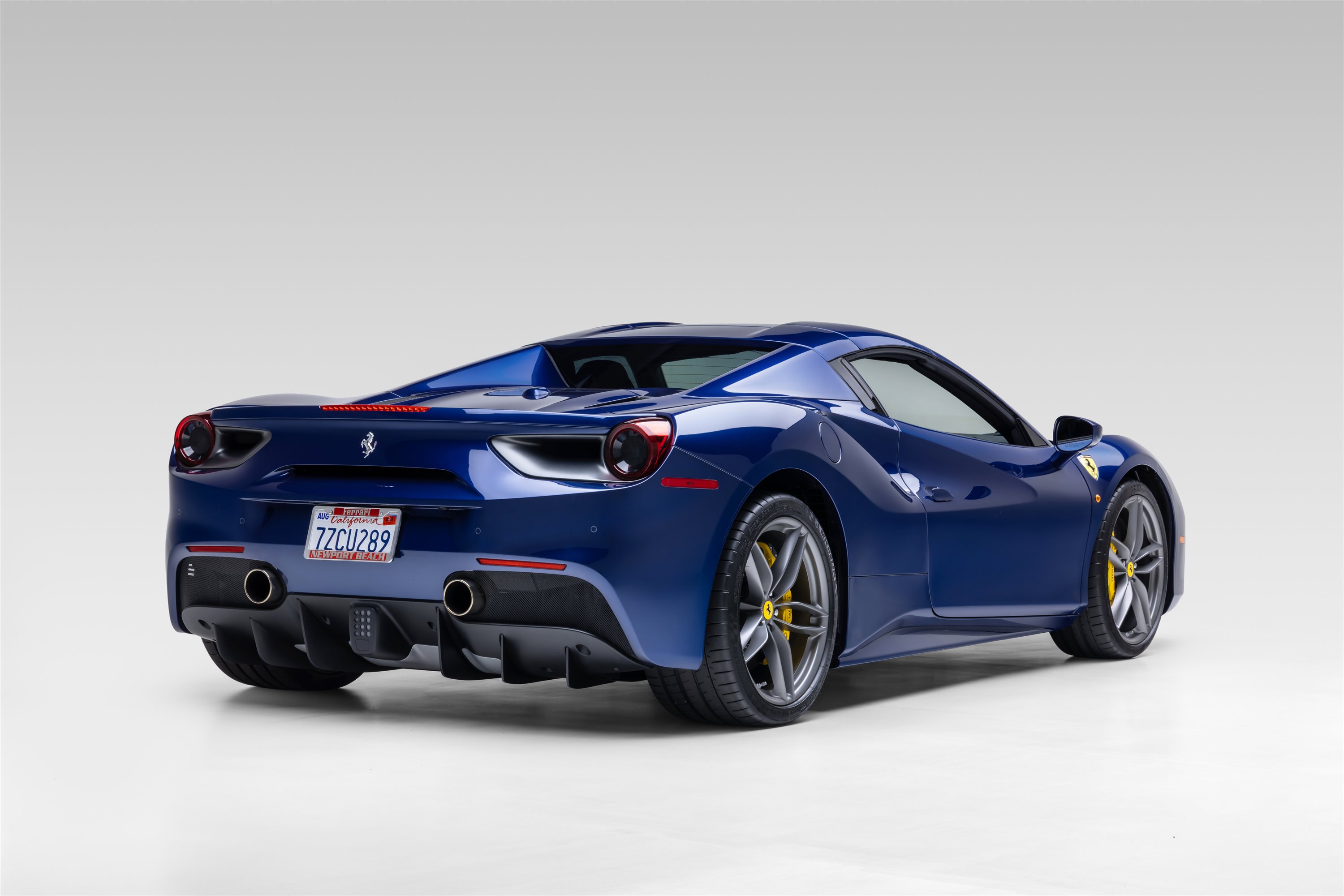 Certified 2017 Ferrari 488 Spider RWD image 10