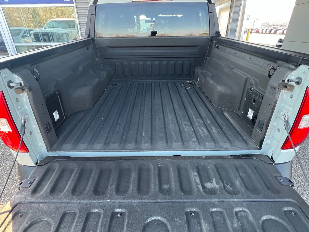 Used 2022 Ford Maverick XLT image 31