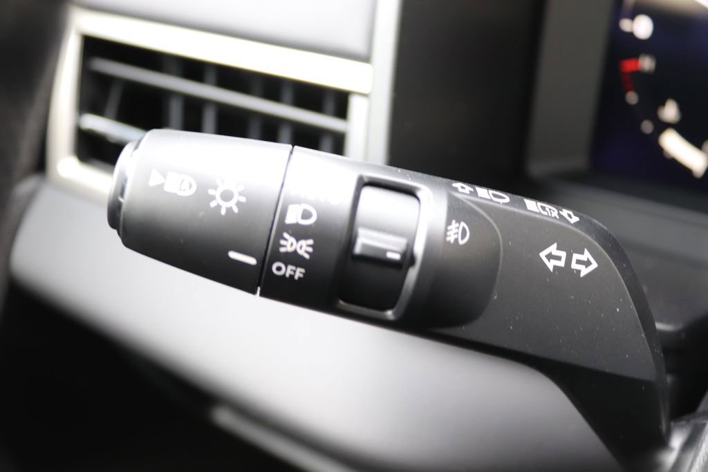 New 2026 Mitsubishi Outlander SEL image 7