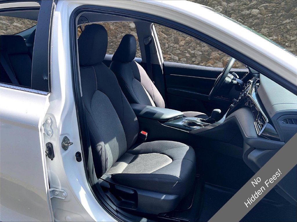 Used 2020 Toyota Camry LE w/ Convenience Package FWD image 7