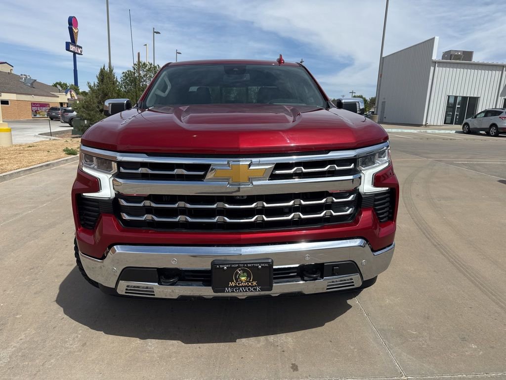 Used 2023 Chevrolet Silverado 1500 LTZ w/ LTZ Convenience Package II AWD/4WD image 7