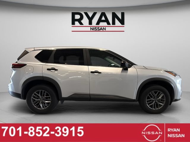 Certified 2024 Nissan Rogue S AWD/4WD image 17