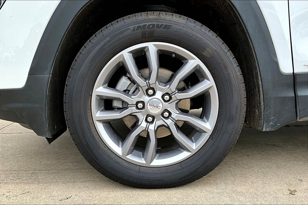 Certified 2024 GMC Terrain SLT image 11