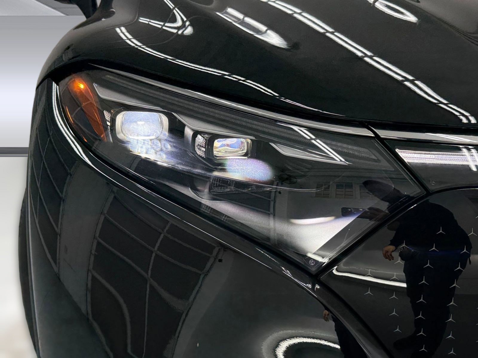 New 2026 Mercedes-Benz EQS 400 4MATIC SUV image 8