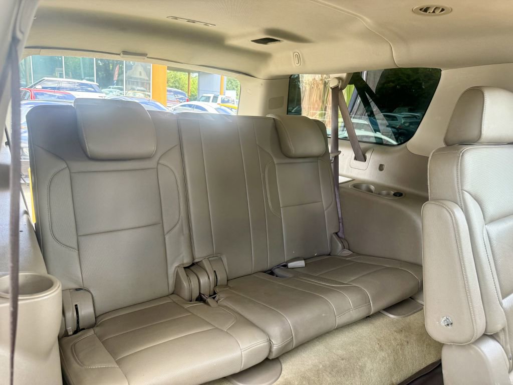 Used 2017 Chevrolet Suburban Premier image 30