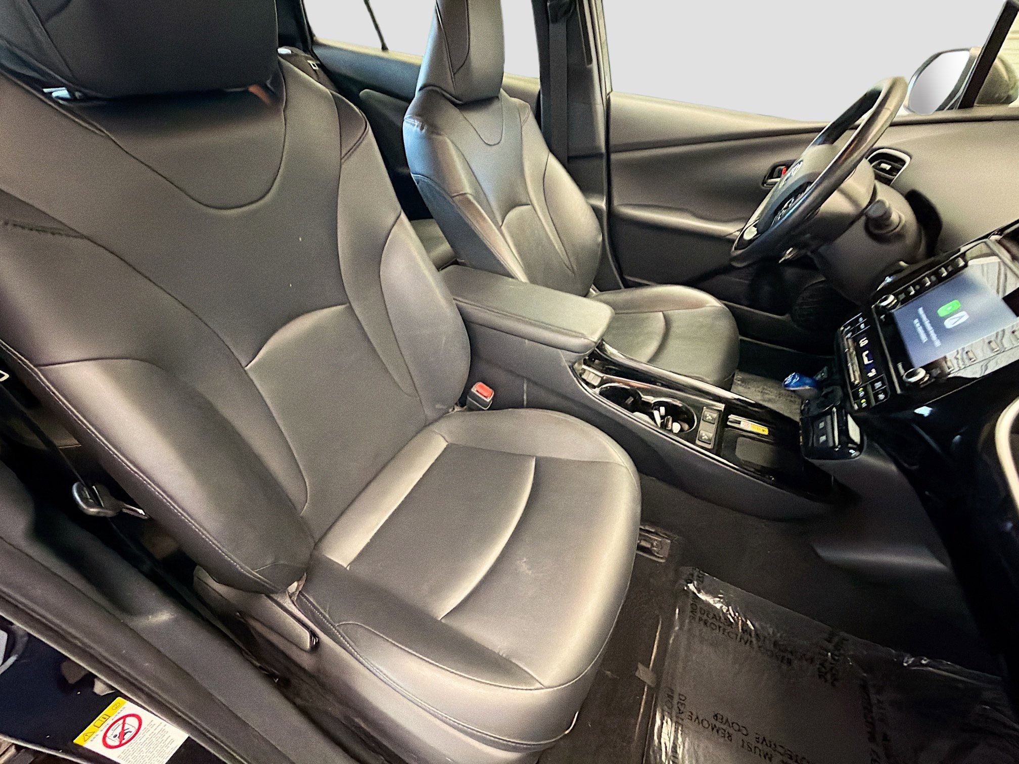 Used 2022 Toyota Prius XLE FWD image 15