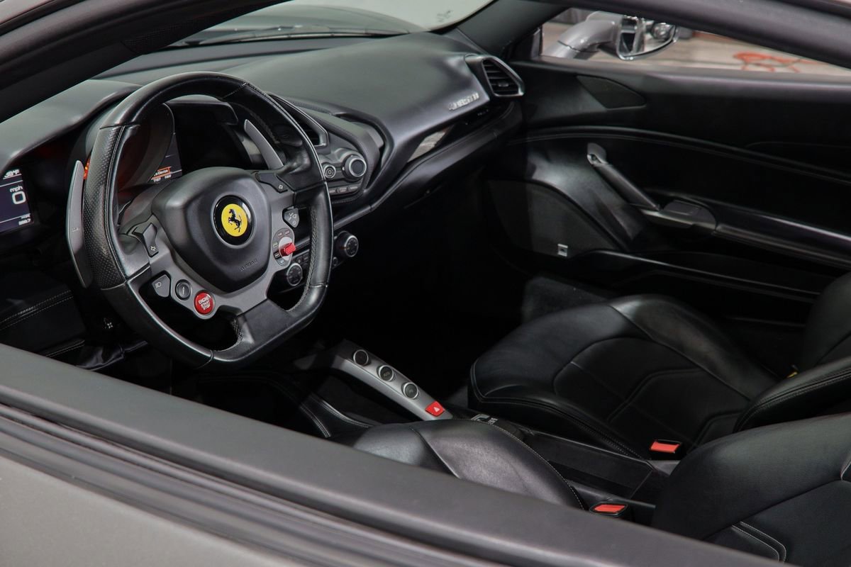 Used 2016 Ferrari 488 GTB image 31