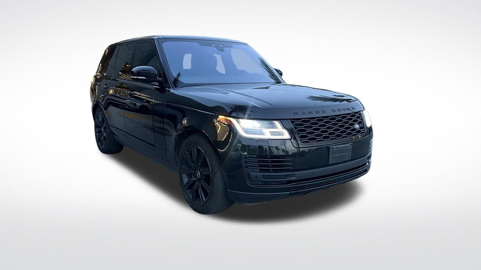 Used 2020 Land Rover Range Rover HSE image 2