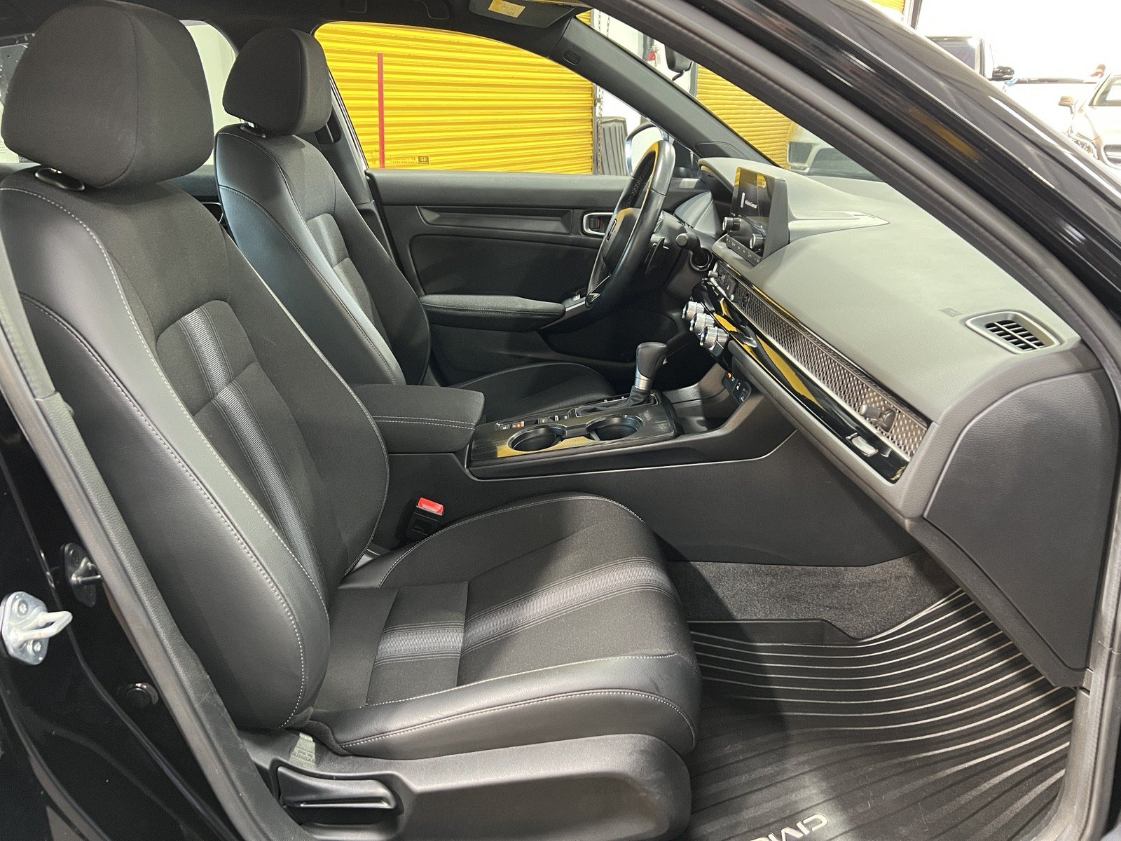 Used 2025 Honda Civic Sport image 17