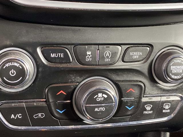 Used 2020 Jeep Cherokee Limited image 20