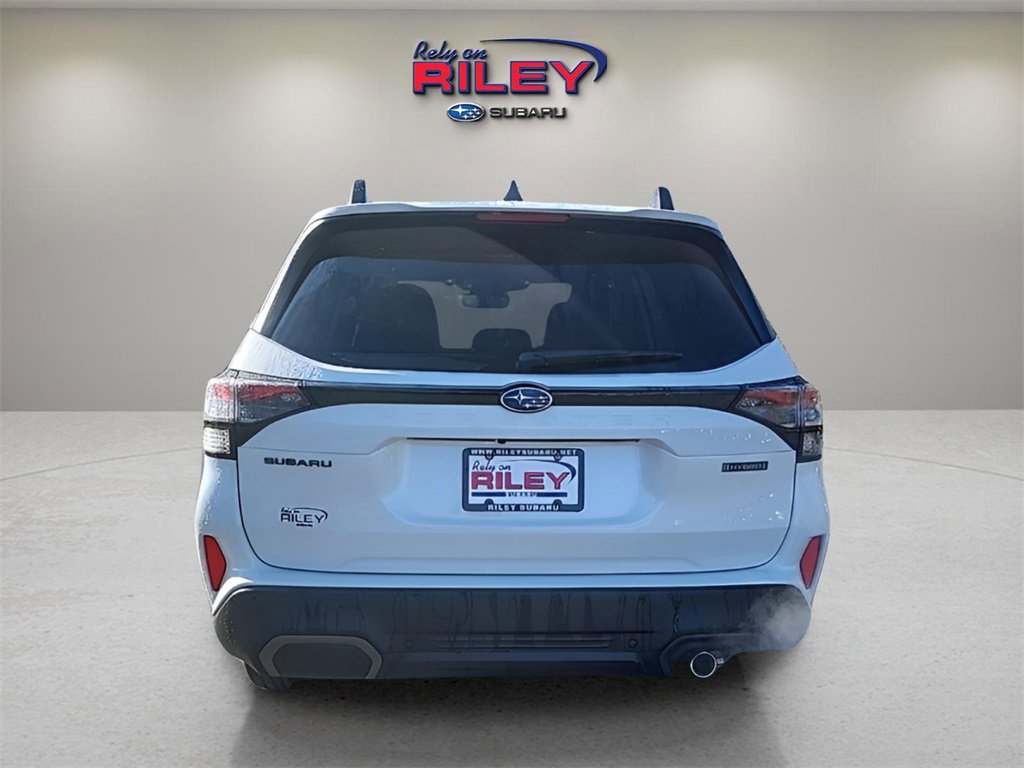 Used 2025 Subaru Forester Limited image 4
