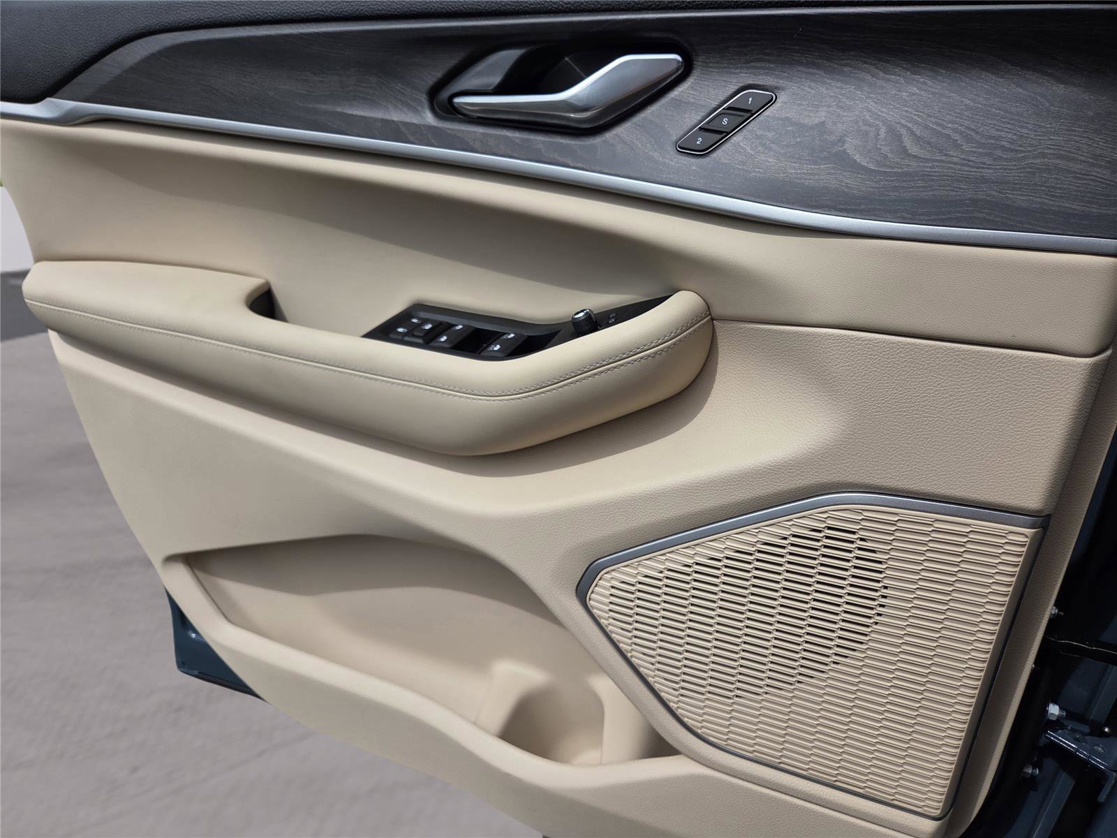 New 2026 Jeep Grand Cherokee L Limited image 20