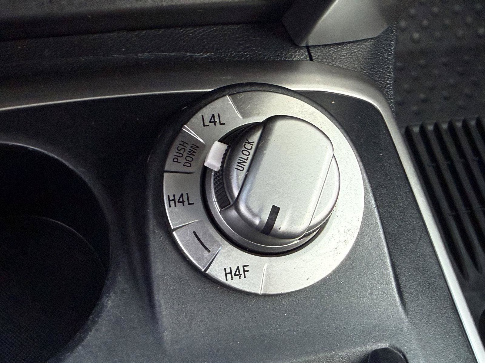 Used 2023 Toyota 4Runner Limited AWD/4WD image 33
