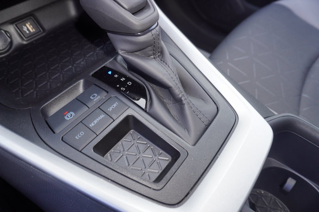 New 2025 Toyota RAV4 XLE image 17