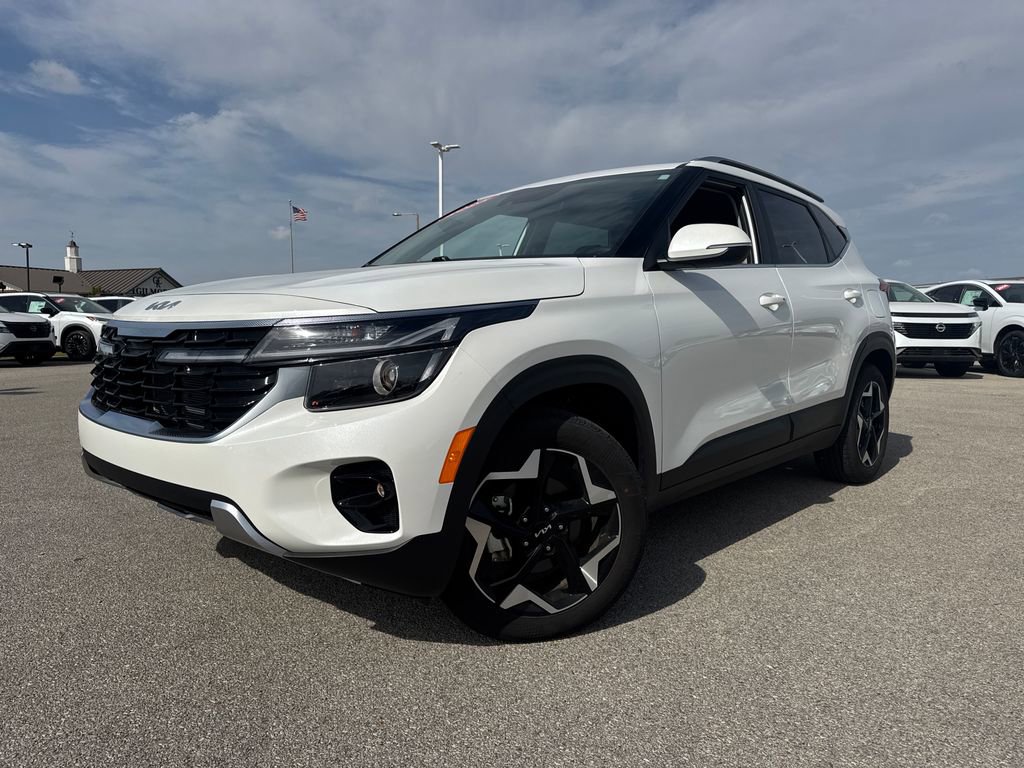Used 2025 Kia Seltos EX image 1