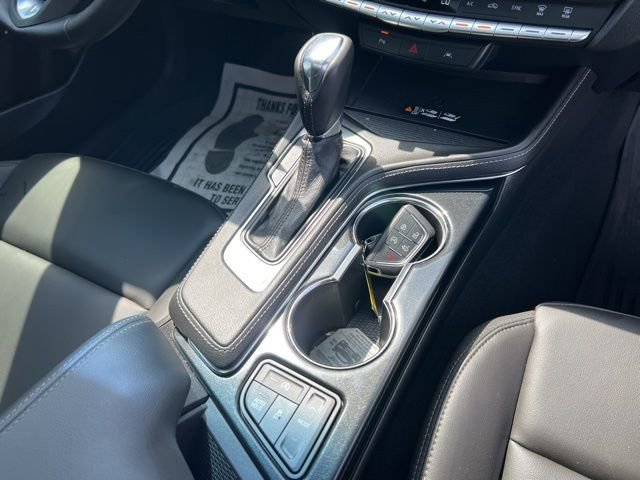 Used 2025 Cadillac CT4 Luxury image 32