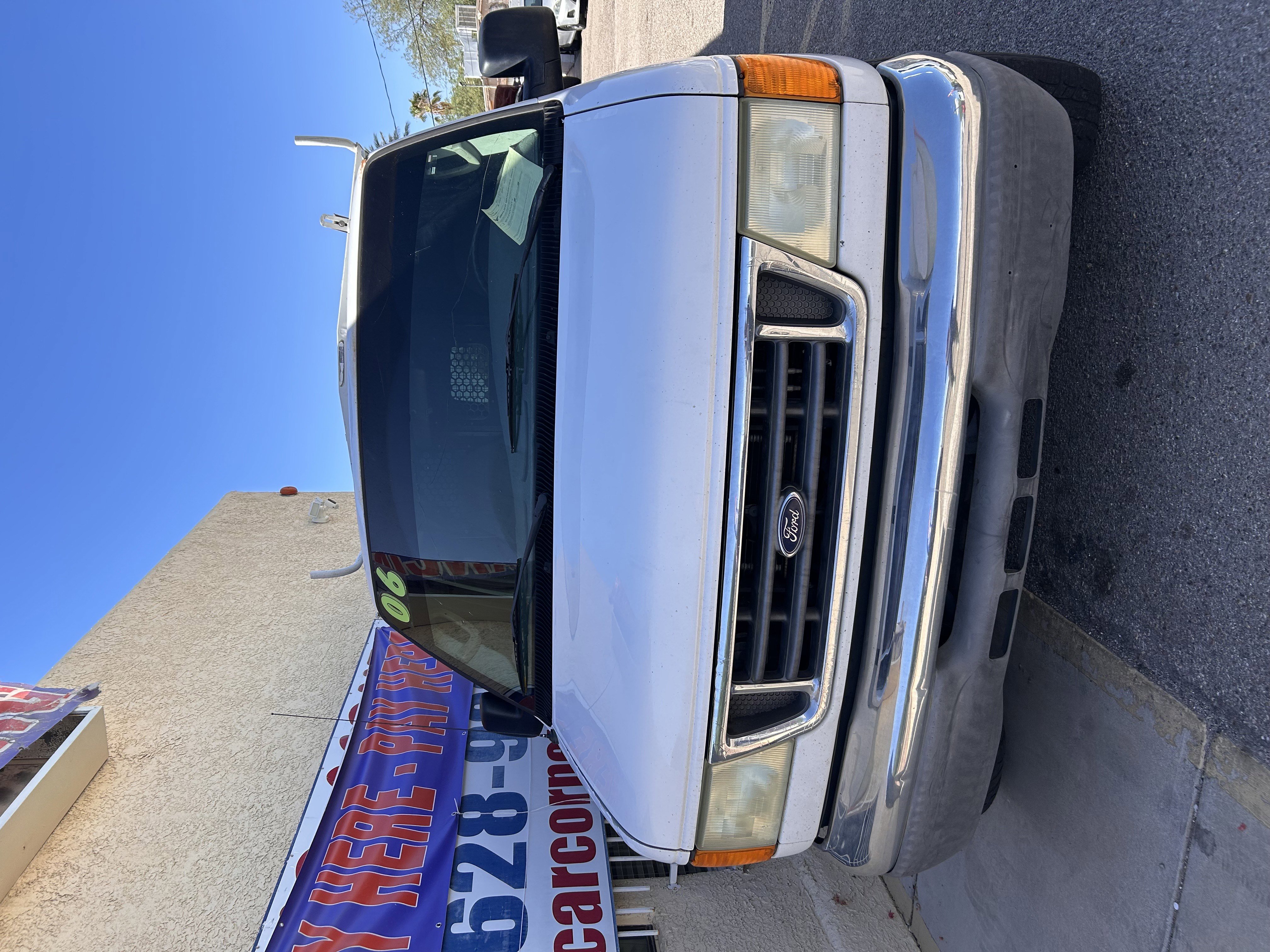 Used 2006 Ford E-250 and Econoline 250 RWD image 18