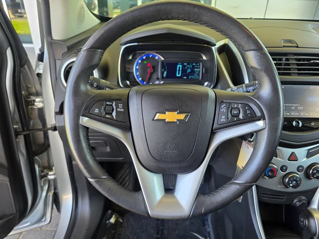 Used 2015 Chevrolet Trax LT w/ LT Sun and Sound Package AWD/4WD image 25