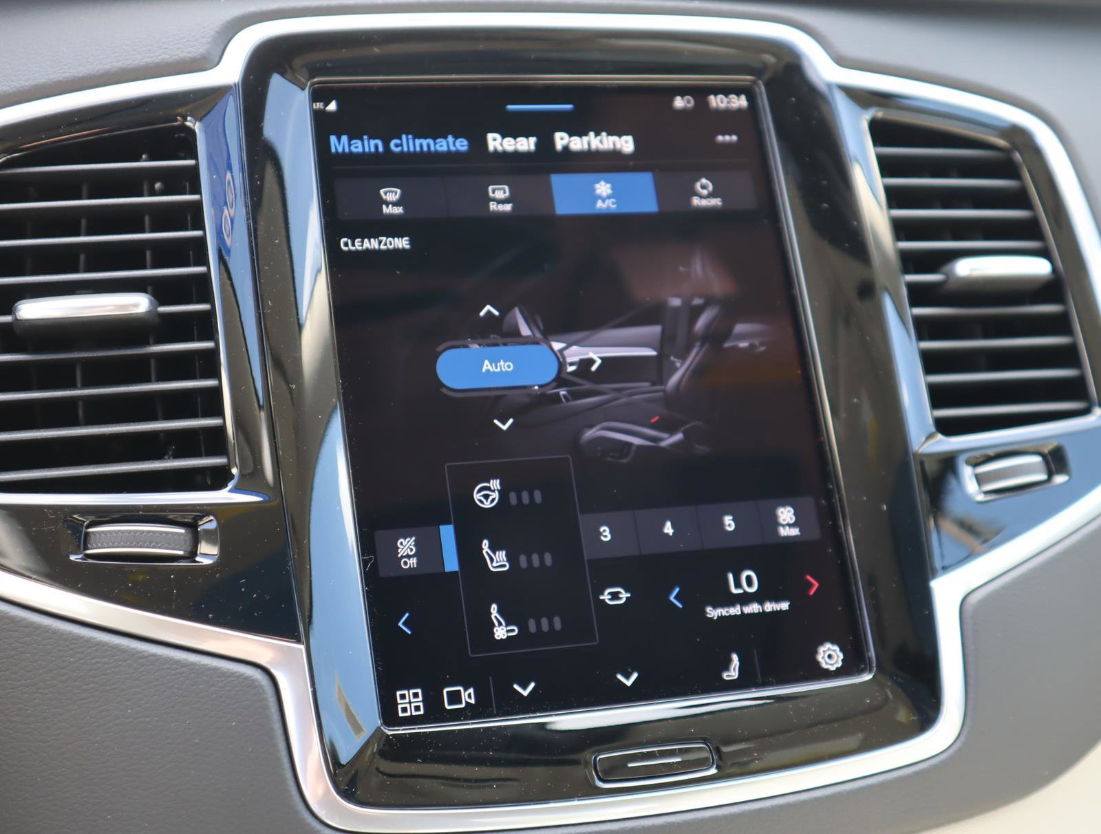 Certified 2024 Volvo XC90 B6 Ultimate image 6