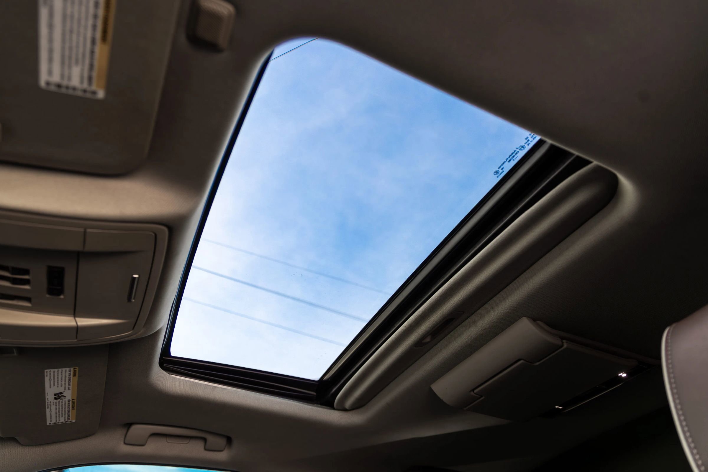 Used 2015 Chevrolet Silverado 1500 High Country image 31