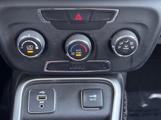 Used 2018 Jeep Compass Sport image 22